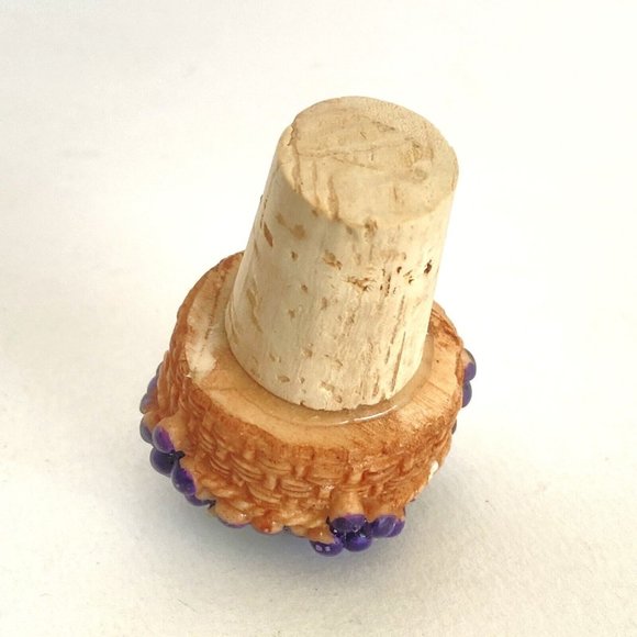 Basket of Grapes Cork Bottle Topper Hand Painted Ceramic Porcelain 17.5mm x 21mm - Picture 3 of 10